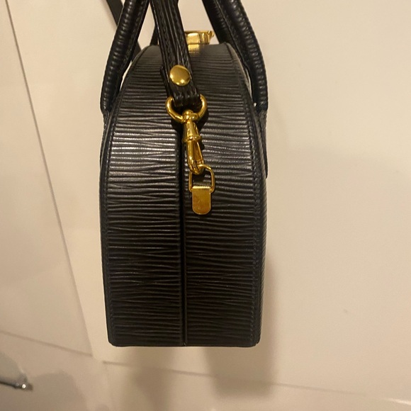 Fendi Bag - Picture 3 of 12